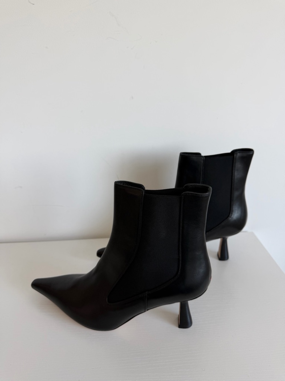Aeyde 42 Black Leather Heeled Boots with Elastic Side - Picture 5 of 9